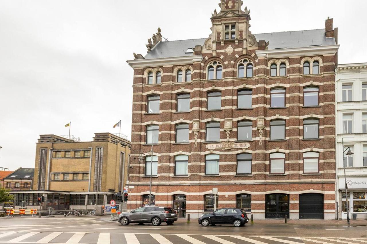 Riverview In Historical Heart Of